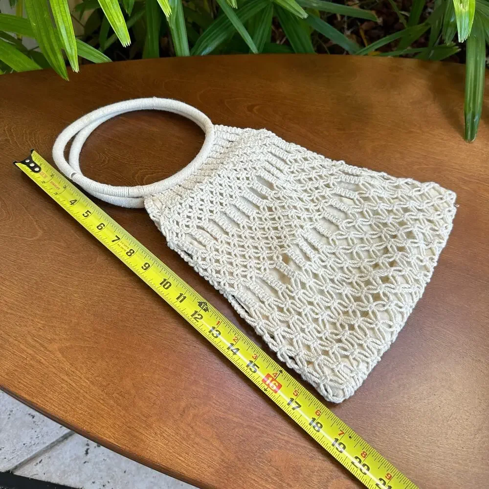 Vtg Macrame purse, boho bag, 1970s fashion, hippie bag, handmade, hoop handles